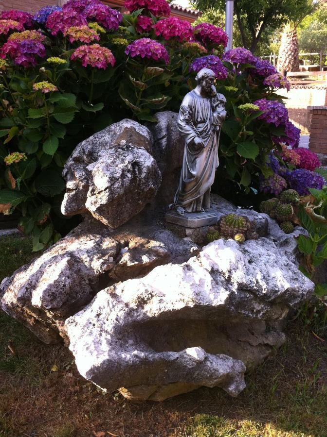 Agriturismo A Casa Di Susanna Santo Stefano del Sole Eksteriør bilde